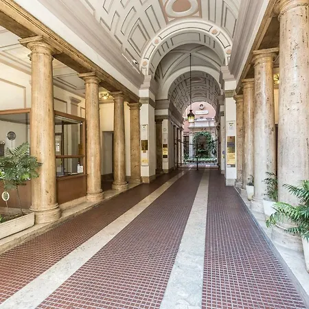 Lovely New Home, Via Nazionale Rom