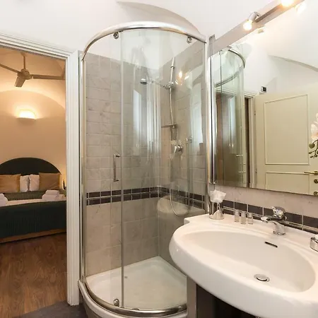 Lovely New Home, Via Nazionale Ferienhaus Rom