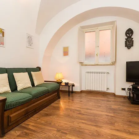 Lovely New Home, Via Nazionale * Rom